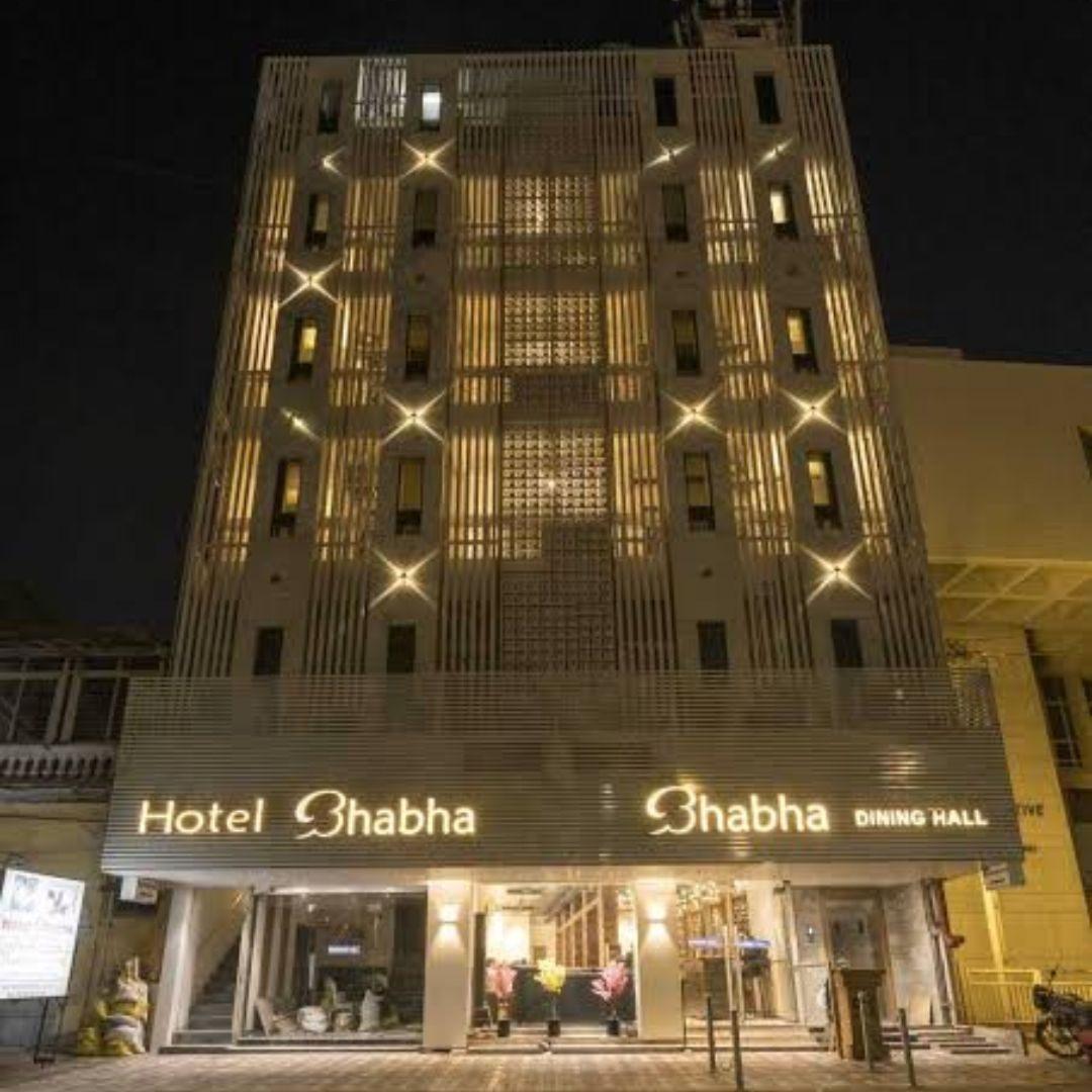 Hotel Room Booking In Rajkot with Modern Stay Facilities