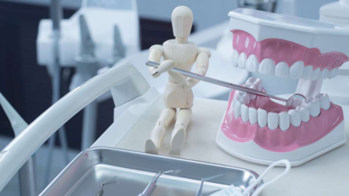 Best Dental Implants - Sendhil Dental 