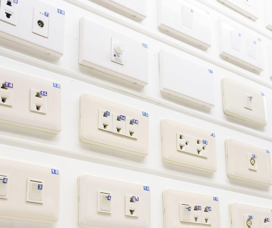 Curtain Rods and Accessories, Door and Window Hardware, Kitchen and Bathroom Accessories, Art & Wall decoration, Door Handles and Knobs on sale