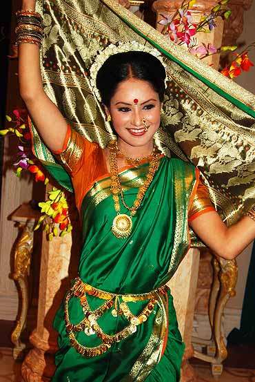 Folk Dance, Bharatanatyam; Exp: More than 5 year