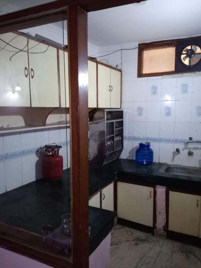 2 Bed/ 2 Bath House/ Bungalow/ Villa, Furnished for rent @Masjid moth, South extension part 2