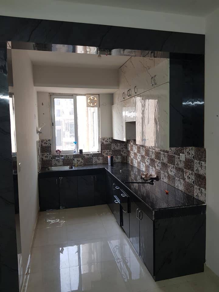 2 Bed/ 2 Bath Apartment/ Flat; 640 sq. ft. carpet area, Semi Furnished for rent @Sec71 Andour Heights Near SPR Road 