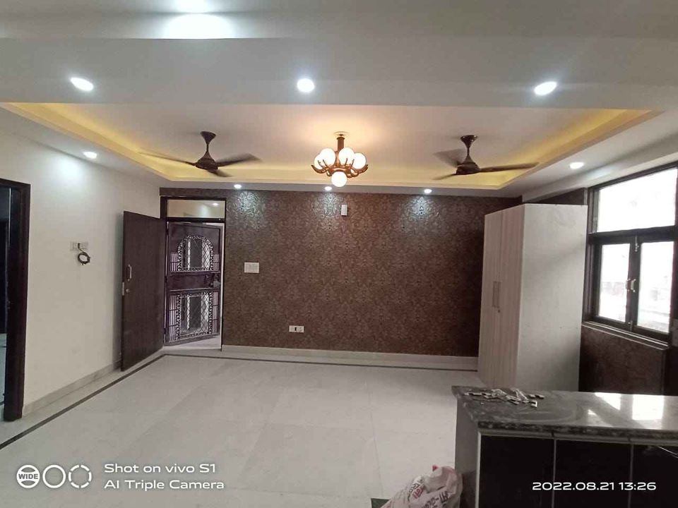 3 Bed/ 2 Bath Apartment/ Flat; 990 sq. ft. carpet area; Ready To Move for sale @Chhatarpur(nearby)Tivoli garden