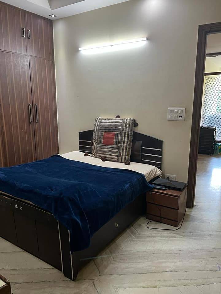 2 Bed/ 2 Bath Apartment/ Flat, Furnished for rent @lajpat Nagar 1,