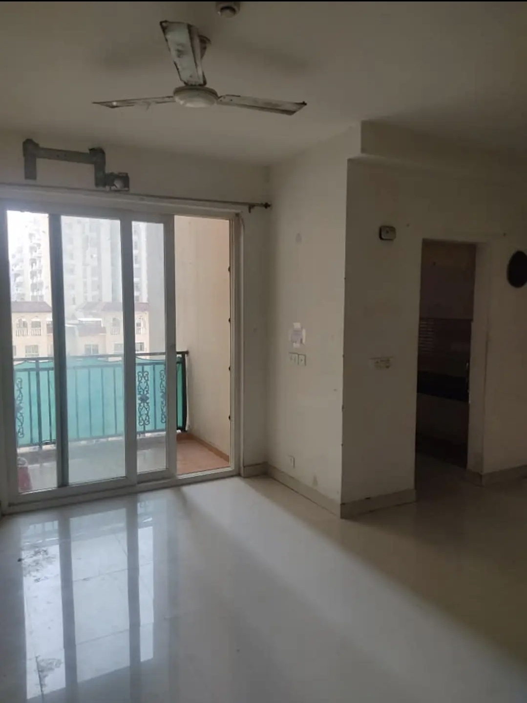 2 Bed/ 2 Bath Apartment/ Flat, UnFurnished for rent @Noida extension 