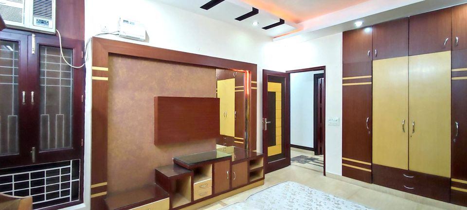 4 Bed/ 4 Bath Apartment/ Flat, Furnished for rent @Indrapuram ghaziabad 