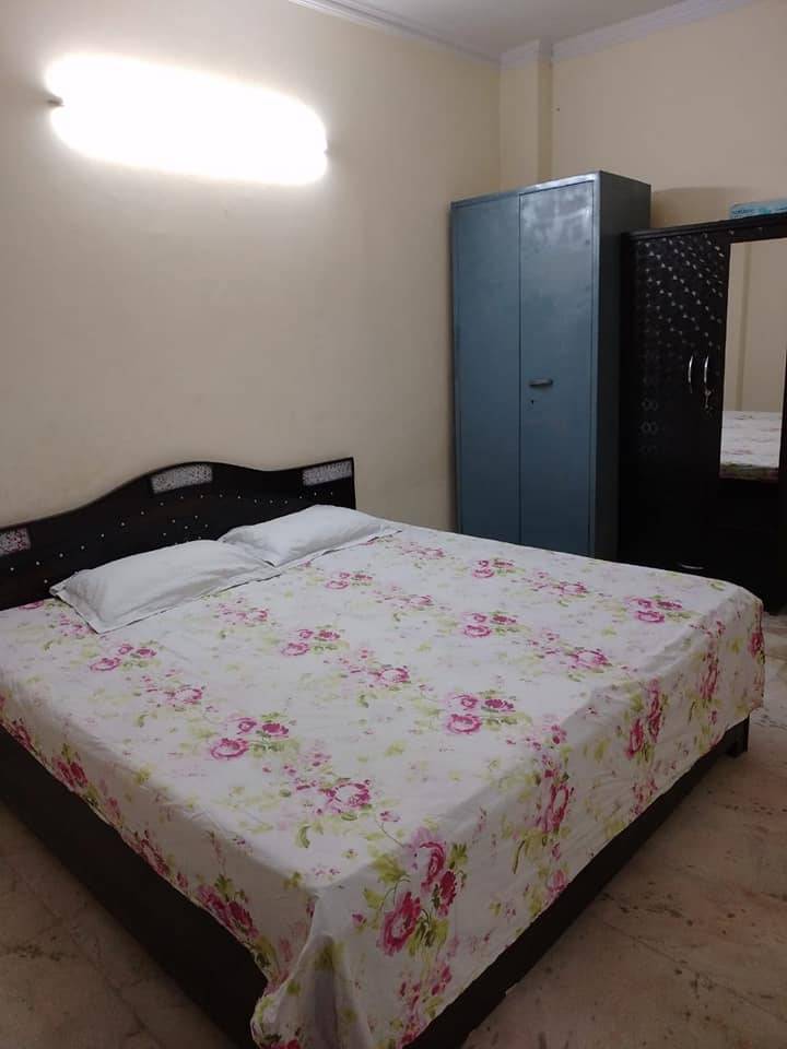 1 Bed/ 1 Bath Apartment/ Flat, Furnished for rent @malviya nagar