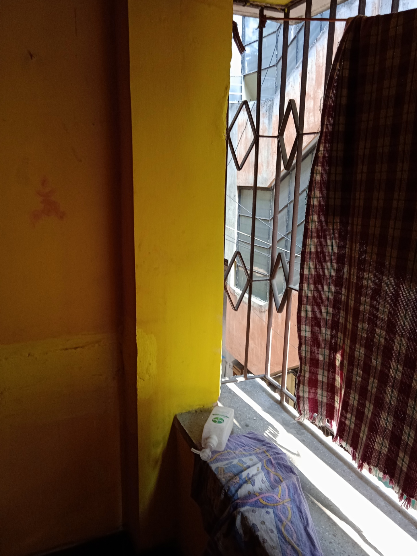 1 Bed/ 1 Bath Apartment/ Flat; 400 sq. ft. carpet area, UnFurnished for rent @Tollygunge,11A Nehru colony,near Ashok Nagar Park Kol-40.