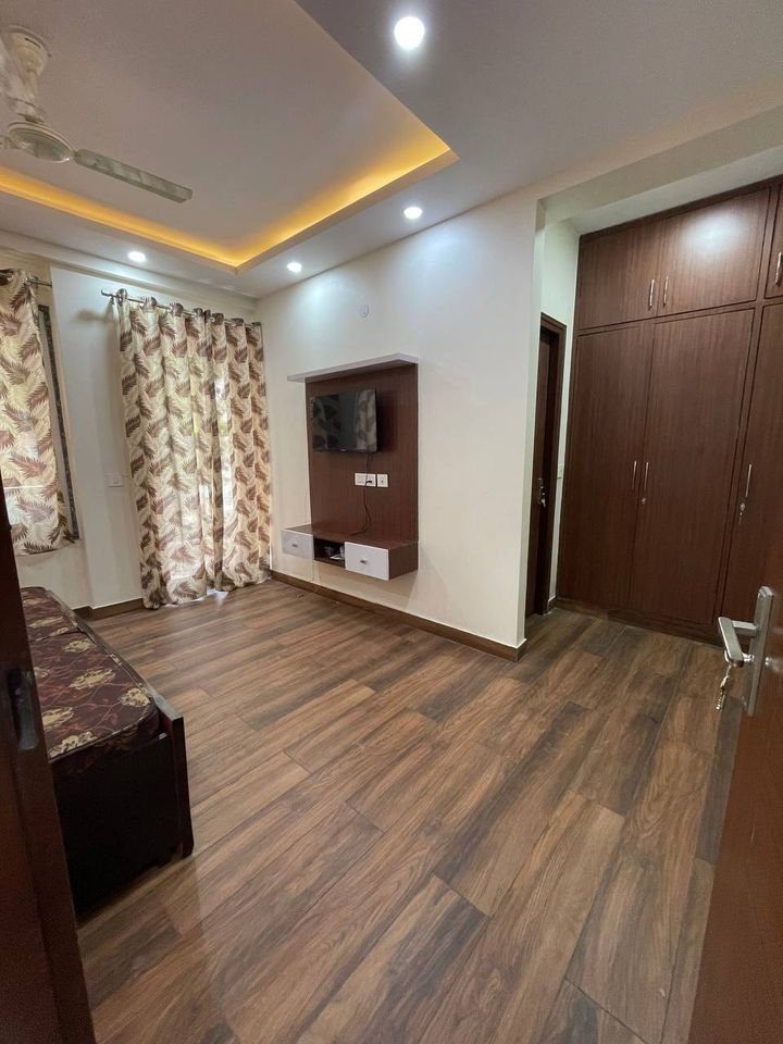 1 Bed/ 1 Bath Apartment/ Flat, Furnished for rent @Golf Course Road, Sector 55, Gurgaon