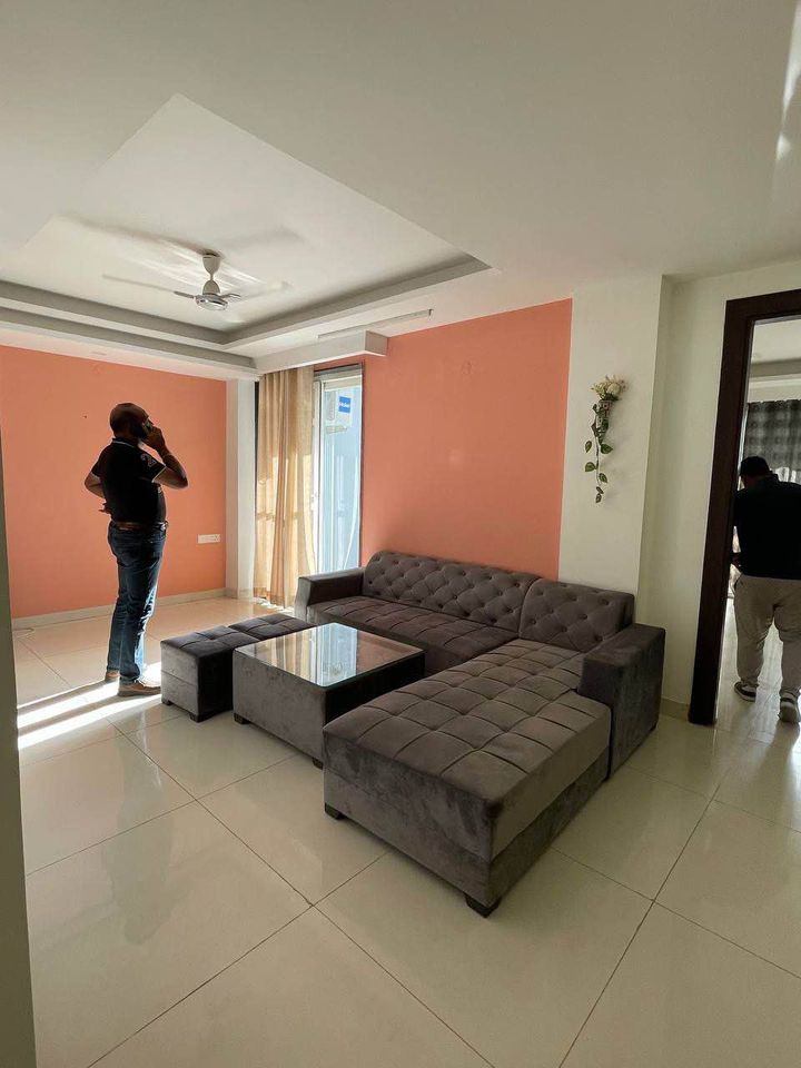 1 Bed/ 1 Bath Apartment/ Flat, Furnished for rent @golf course road sector 54