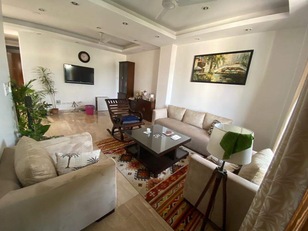 2 Bed/ 2 Bath Rent Apartment/ Flat, Furnished for rent @Safdarjung Enclave 