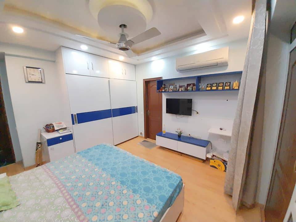 3 Bed/ 3 Bath Rent Apartment/ Flat, Furnished for rent @ Sohna road, Sector 49, Gurgaon.
