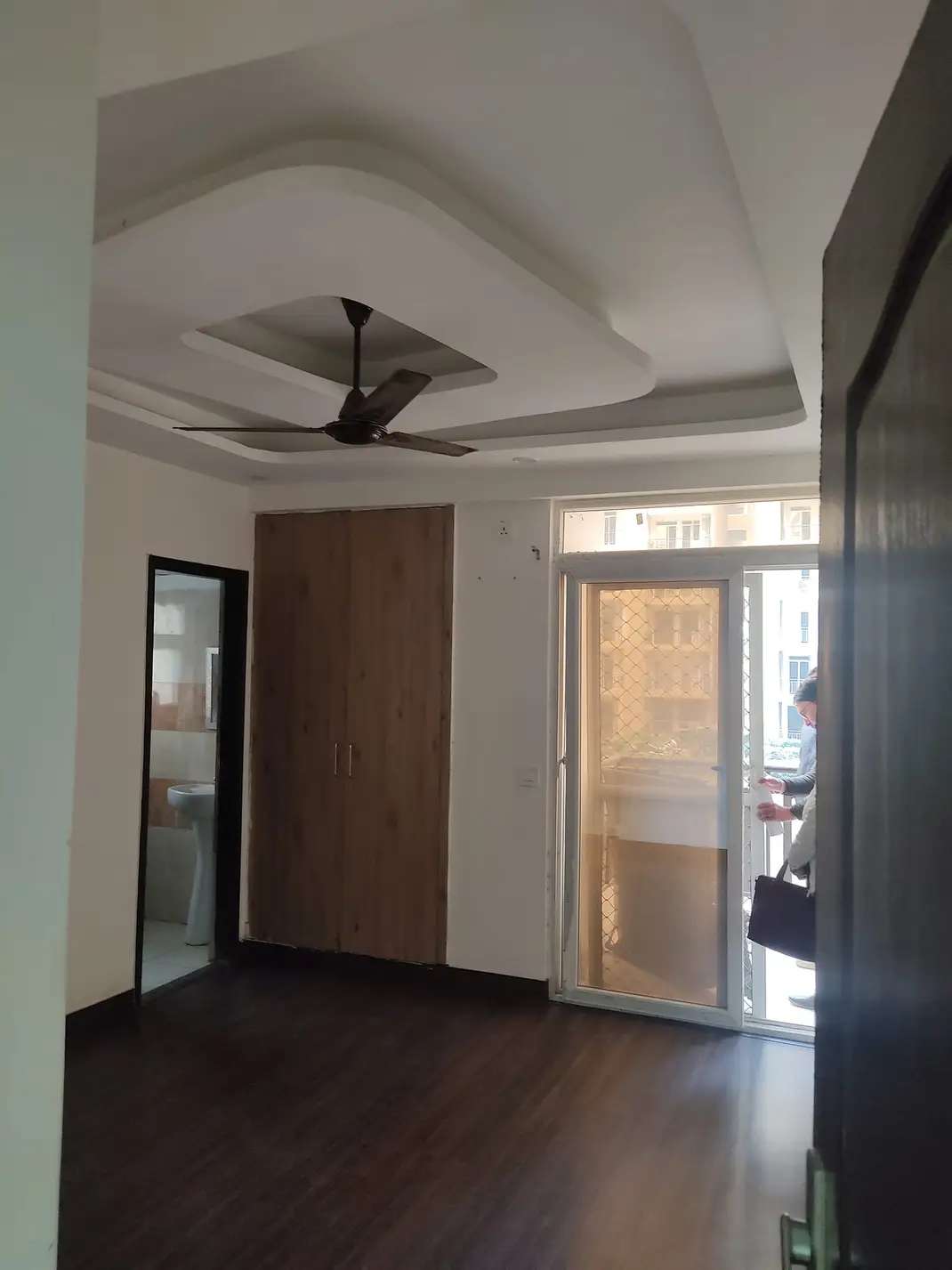 3 Bed/ 3 Bath Rent Apartment/ Flat, Semi Furnished for rent @Noida extension near gaur city mall