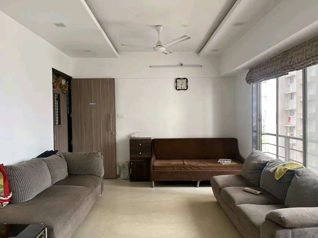 3 Bed/ 3 Bath Sell Apartment/ Flat; 950 sq. ft. carpet area; Ready To Move for sale @Kandiwali west mumbai 