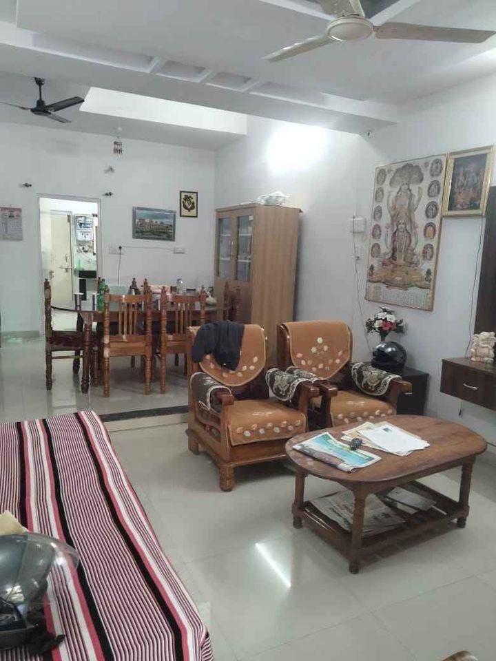 4 Bed/ 4 Bath Sell House/ Bungalow/ Villa; 1,560 sq. ft. lot for sale @ Nikhil bungalows hoshangabad road  bhopal