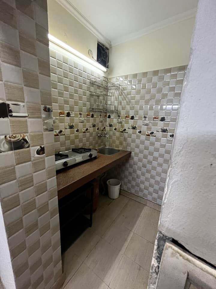 1 Bed/ 1 Bath Rent Apartment/ Flat, Furnished for rent @ lajpat nagar  new delhi