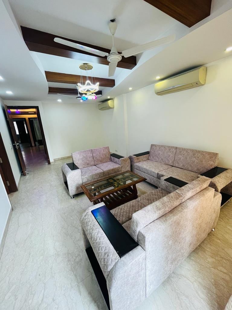 3 Bed/ 3 Bath Rent Apartment/ Flat, Furnished for rent @Greater kailash 1 New delhi