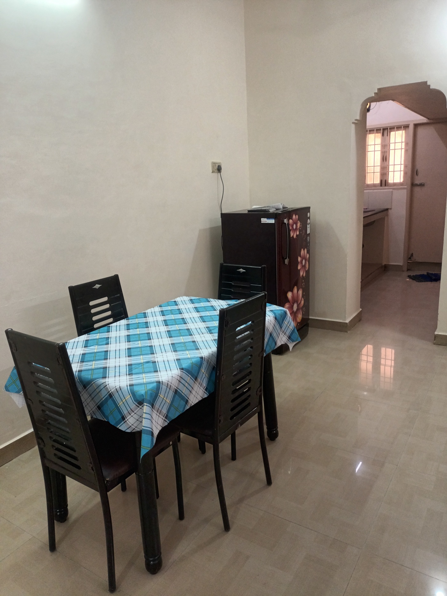 2 Bed/ 2 Bath Rent Apartment/ Flat; 1,000 sq. ft. carpet area, Furnished for rent @16/6.Dr.Subbaraya nagar second street,Samiyar madam,Kodambakkam 