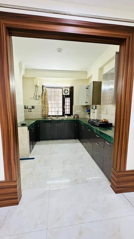 2 Bed/ 2 Bath Rent Apartment/ Flat, Semi Furnished for rent @chhatarpur New Delhi