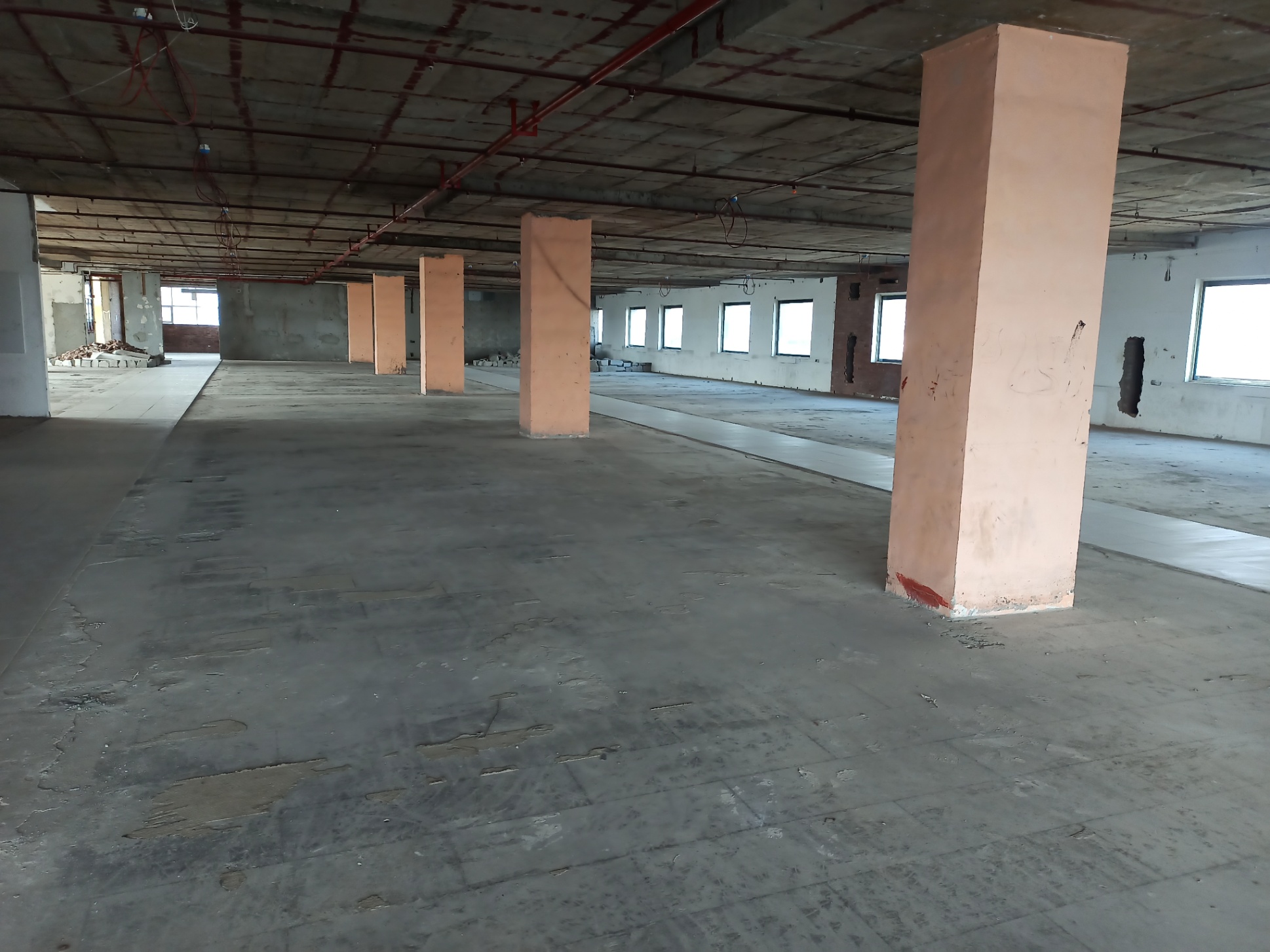 Rent Office/ Shop, 36000 sq ft carpet area, UnFurnished for rent @Sector 3 Noida