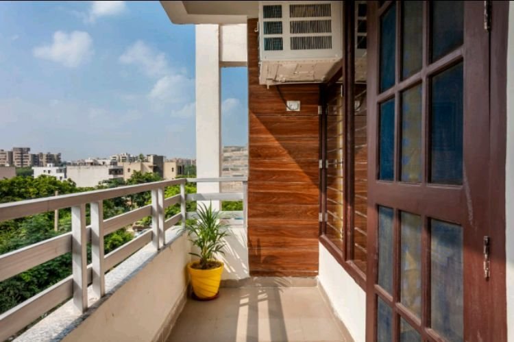 1 Bed/ 1 Bath Rent Apartment/ Flat, Furnished for rent @Sector 56 sushant lok-2 Gurgaon.