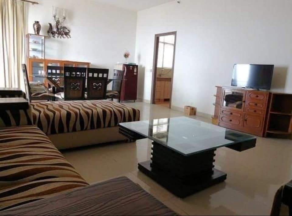 4 Bed/ 4 Bath Rent Apartment/ Flat, Furnished for rent @Central park 2 society Sector 48 Gurugram