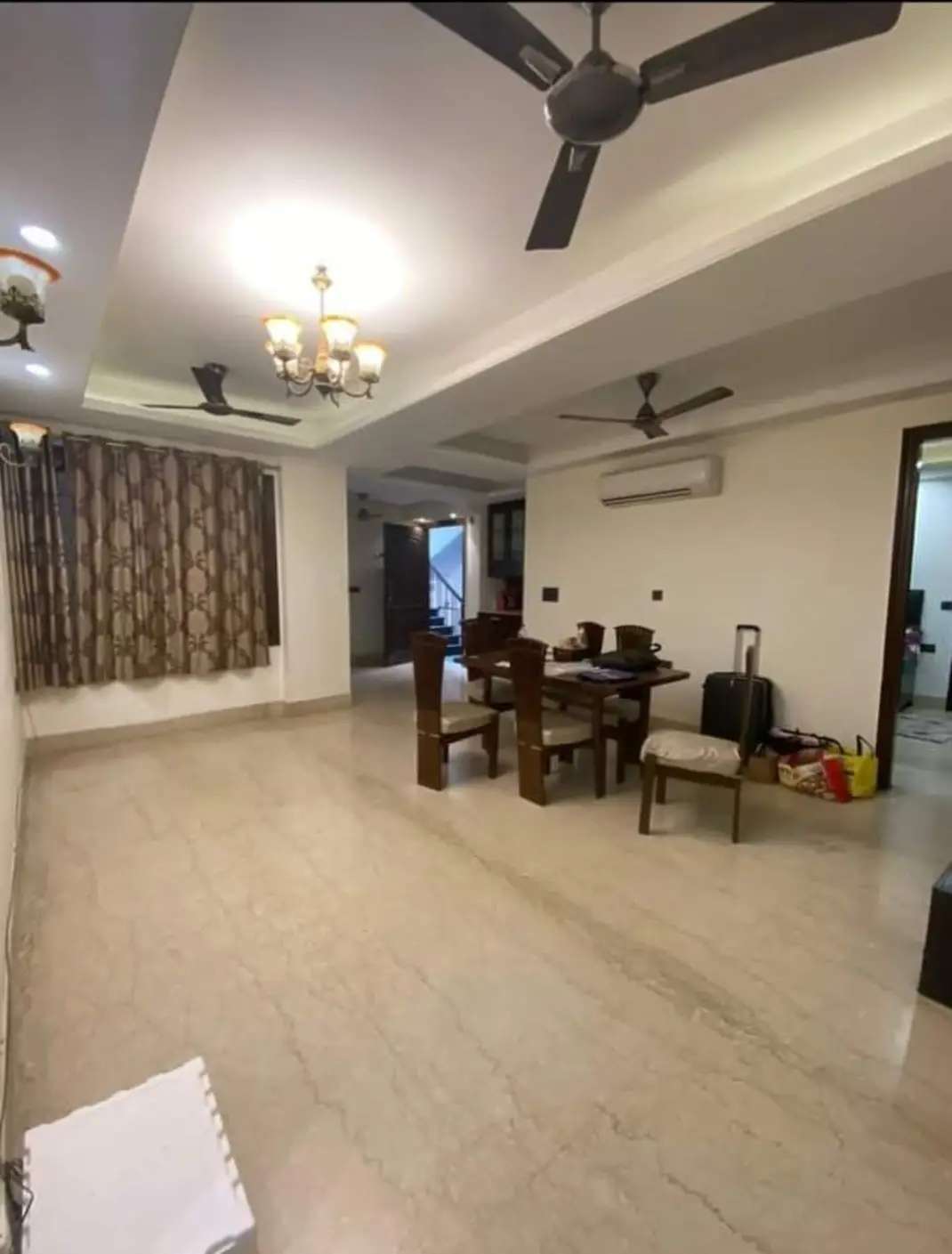 3 Bed/ 3 Bath Rent Apartment/ Flat, Furnished for rent @Saket delhi 