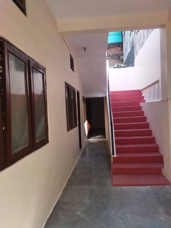 3 Bed/ 3 Bath Rent Apartment/ Flat, Semi Furnished for rent @Rachna nagar, Near M.P.Nagar, Bhopal