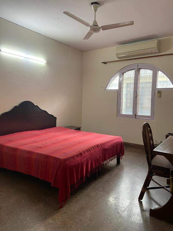 3 Bed/ 3 Bath Rent Apartment/ Flat, Furnished for rent @Chirag Enclave 