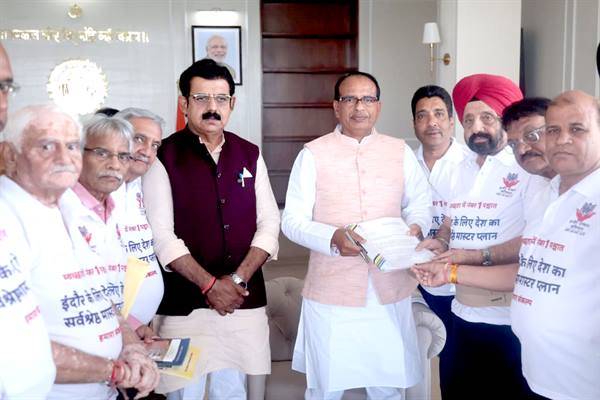 Intellectuals of Indore met Chief Minister Shri Chouhan