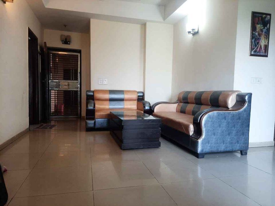 1 Bed/ 1 Bath Rent Apartment/ Flat, Furnished for rent @vanalika sector 107 noida