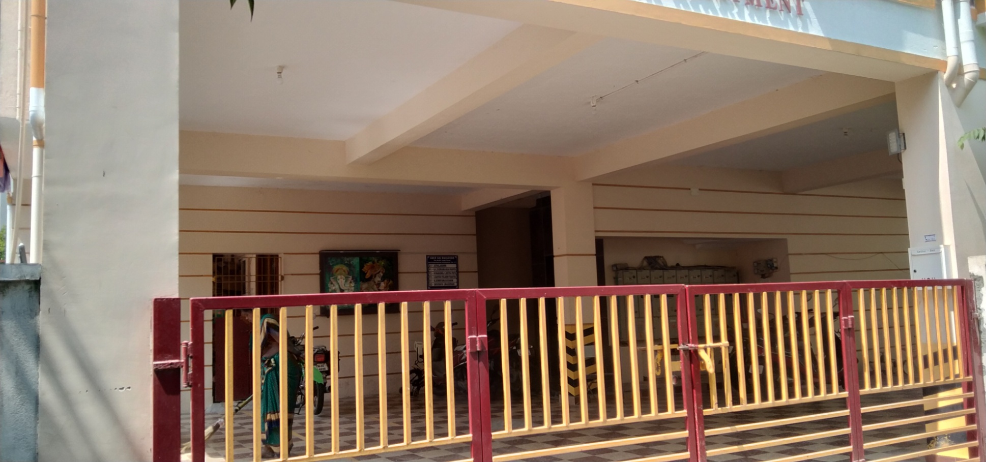 LEASE LEASE LEASE LEASE LEASE LEASE LEASE LEASE  A beautiful newly constructed property 2 bhk with covered car park. AVAILABLE AT KOVILAMBAKKAM DEPOSIT AMOUNT FOR LEASE 10,00,000.00 (10LAKHS)