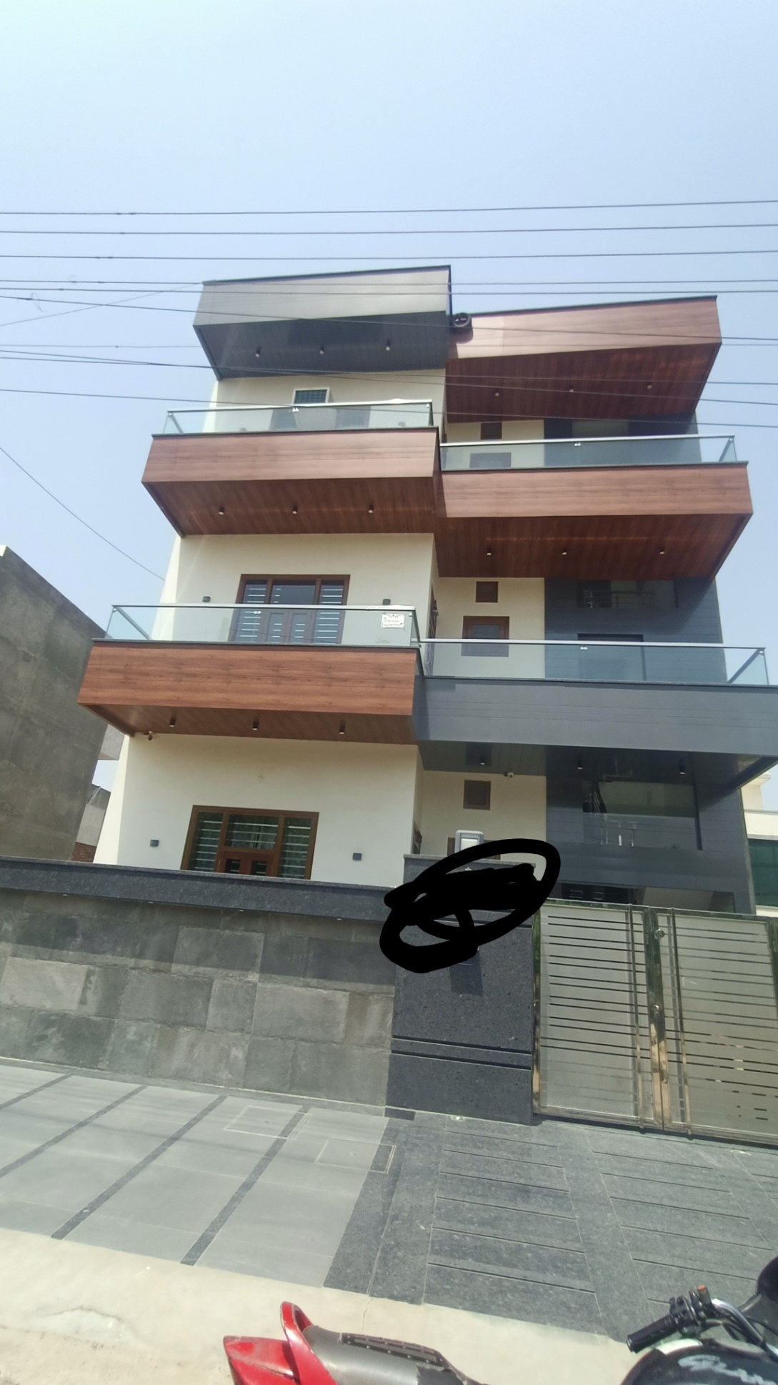 3 Bed/ 2 Bath Rent House/ Bungalow/ Villa; 250 sq. ft. carpet area, Semi Furnished for rent @Sector 14 hisar 