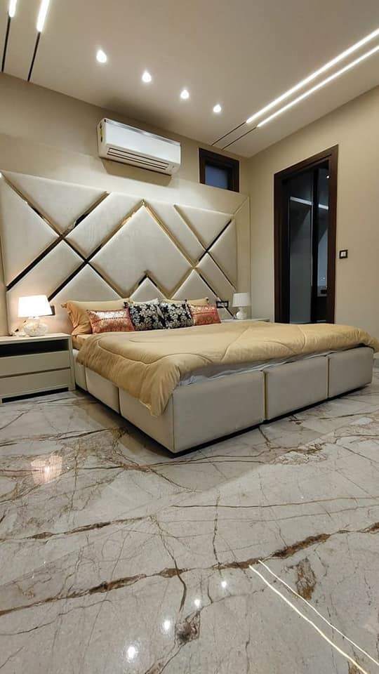 3 Bed/ 3 Bath Sell House/ Bungalow/ Villa; 2,300 sq. ft. carpet area; 3,250 sq. ft. lot for sale @SECTOR 16b,  GREATER NOIDA WEST . 