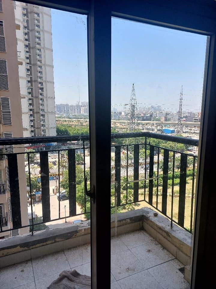 3 Bed/ 3 Bath Rent Apartment/ Flat, Furnished for rent @Sector 75 Noida
