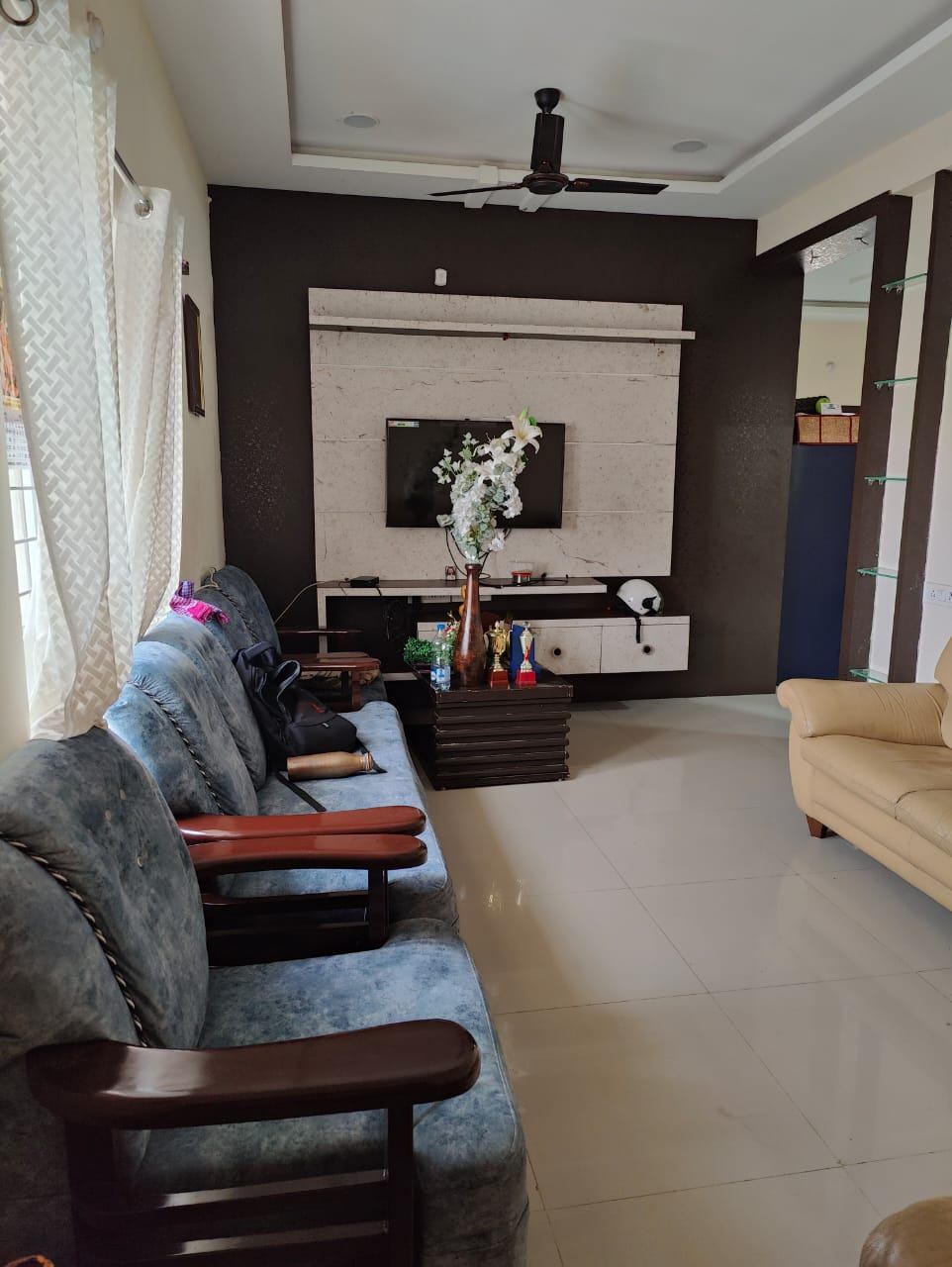 3 Bed/ 3 Bath Rent Apartment/ Flat; 1,600 sq. ft. carpet area, Semi Furnished for rent @Sainikpuri, secundrabad