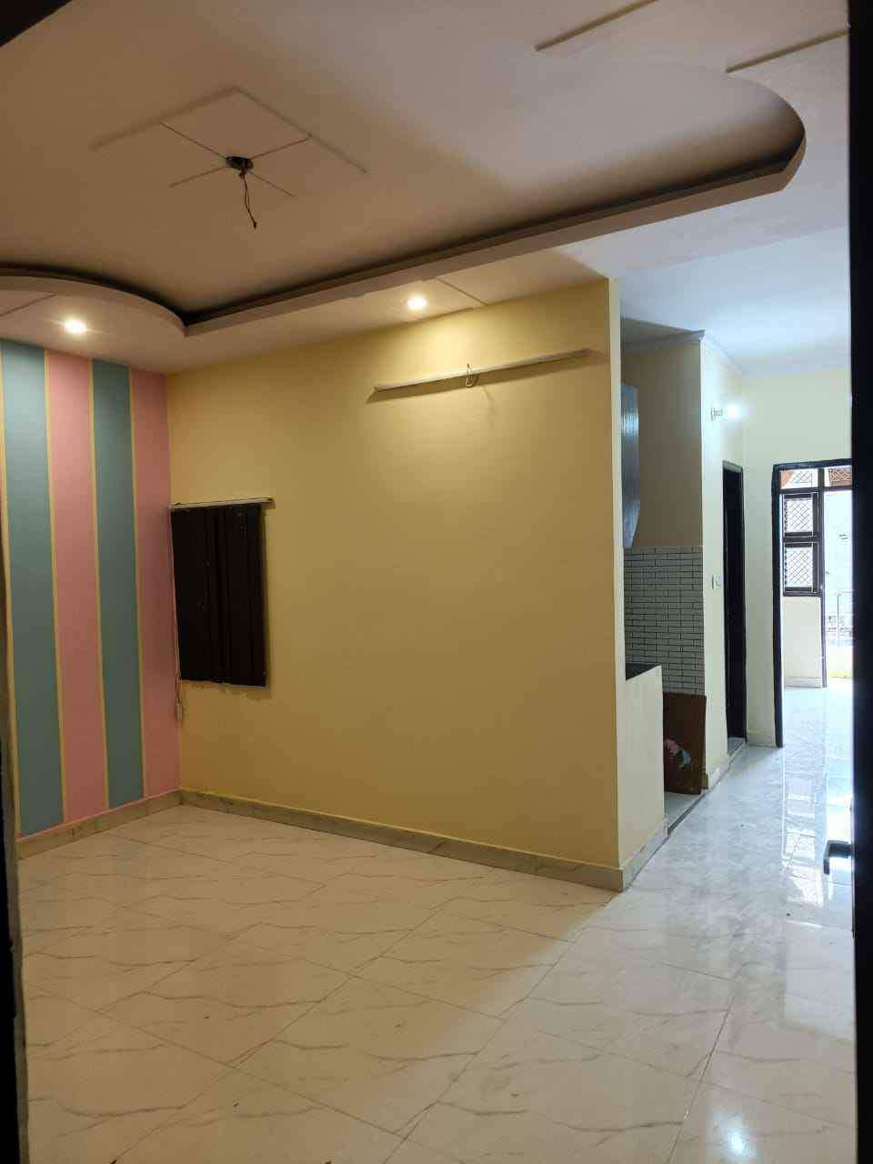 1 Bed/ 1 Bath Rent Apartment/ Flat, Semi Furnished for rent @Nawada, Uttam Nagar 