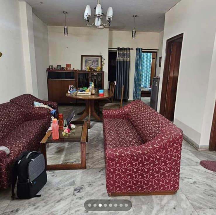 2 Bed/ 2 Bath Rent Apartment/ Flat, Furnished for rent @Pocket 52, CR park ( near GK) New Delhi