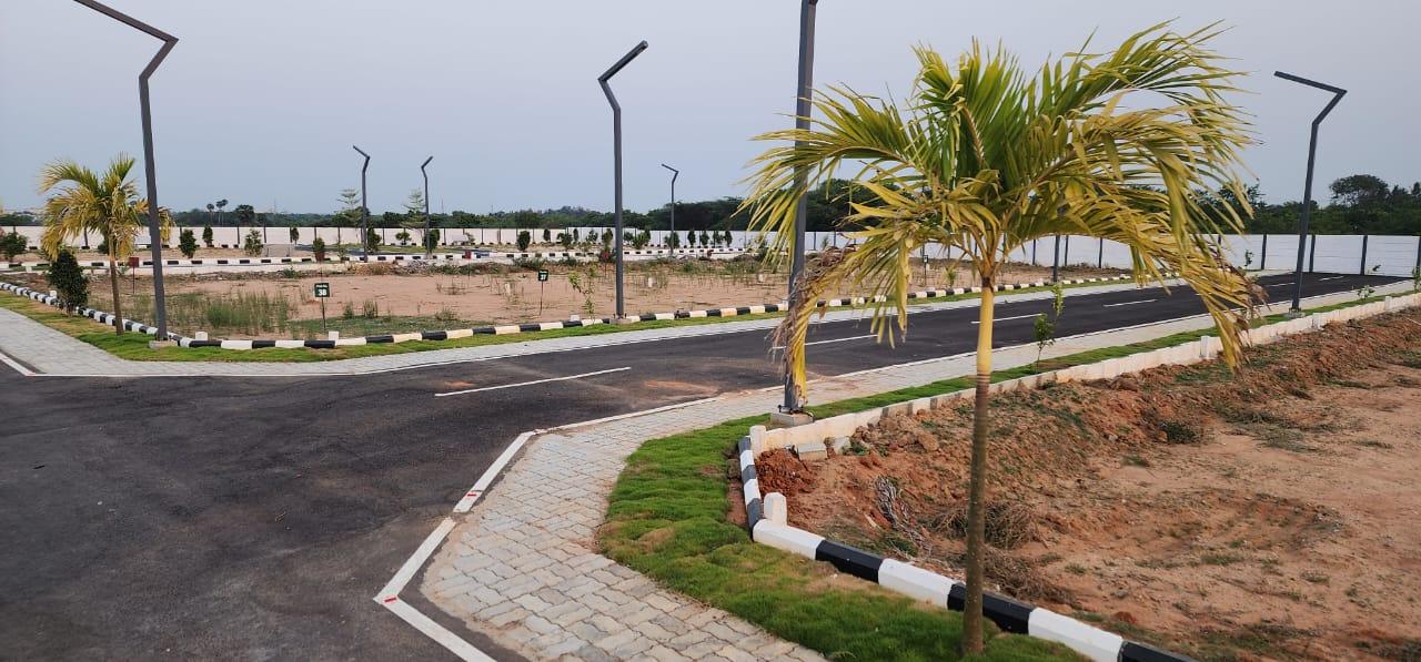 1,000 sq. ft. Sell Land/ Plot for sale @Padur, Banglore Highway, Ponnamalle 
