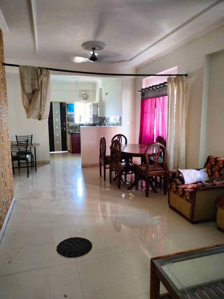 2 Bed/ 2 Bath Rent Apartment/ Flat; 1,050 sq. ft. carpet area, Semi Furnished for rent @MINAL RESIDENCY JK ROAD BHOPAL