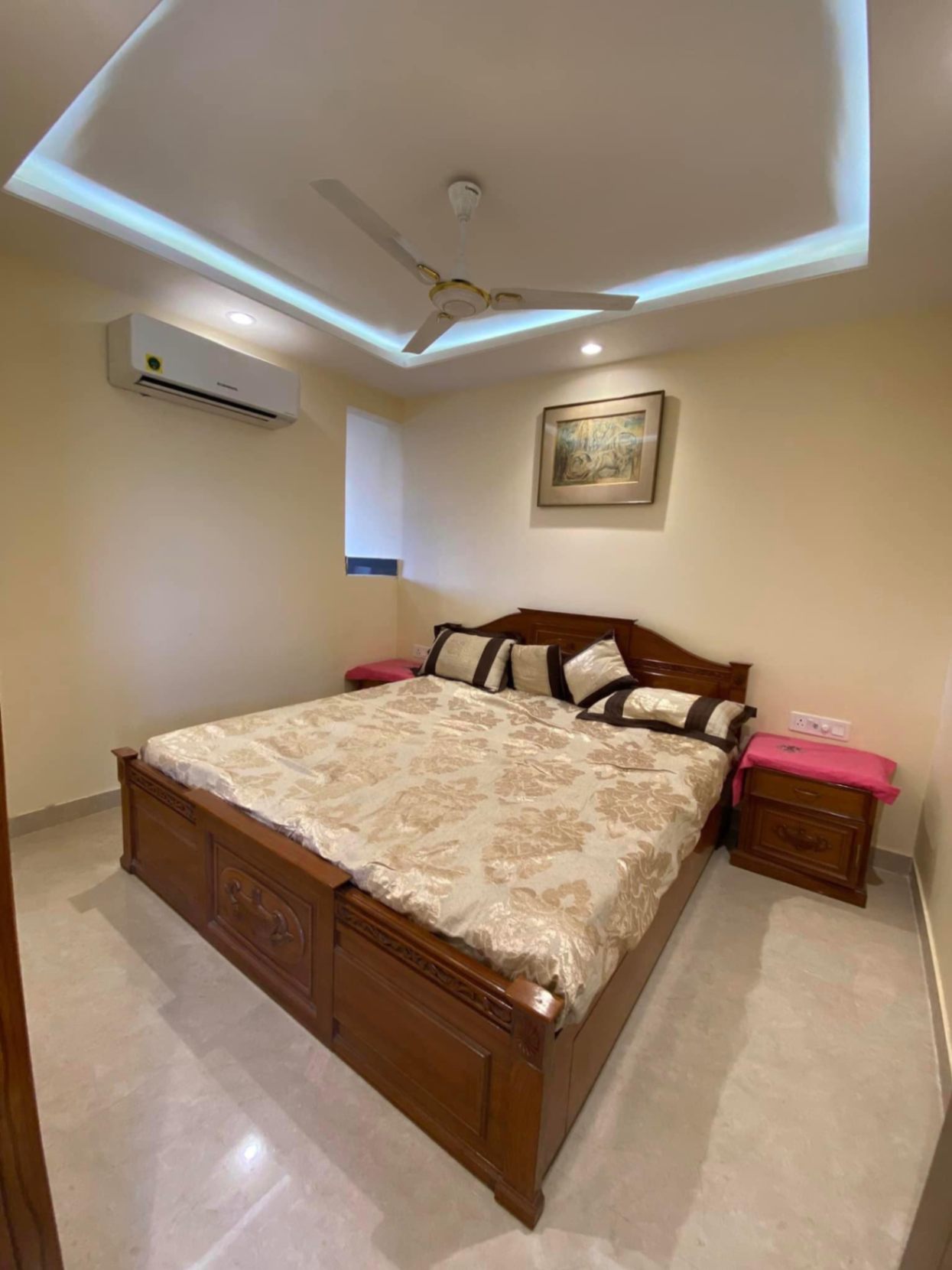 1 Bed/ 1 Bath Rent Apartment/ Flat, Furnished for rent @South Delhi, Chatterpur enclave phase 2 New Delhi
