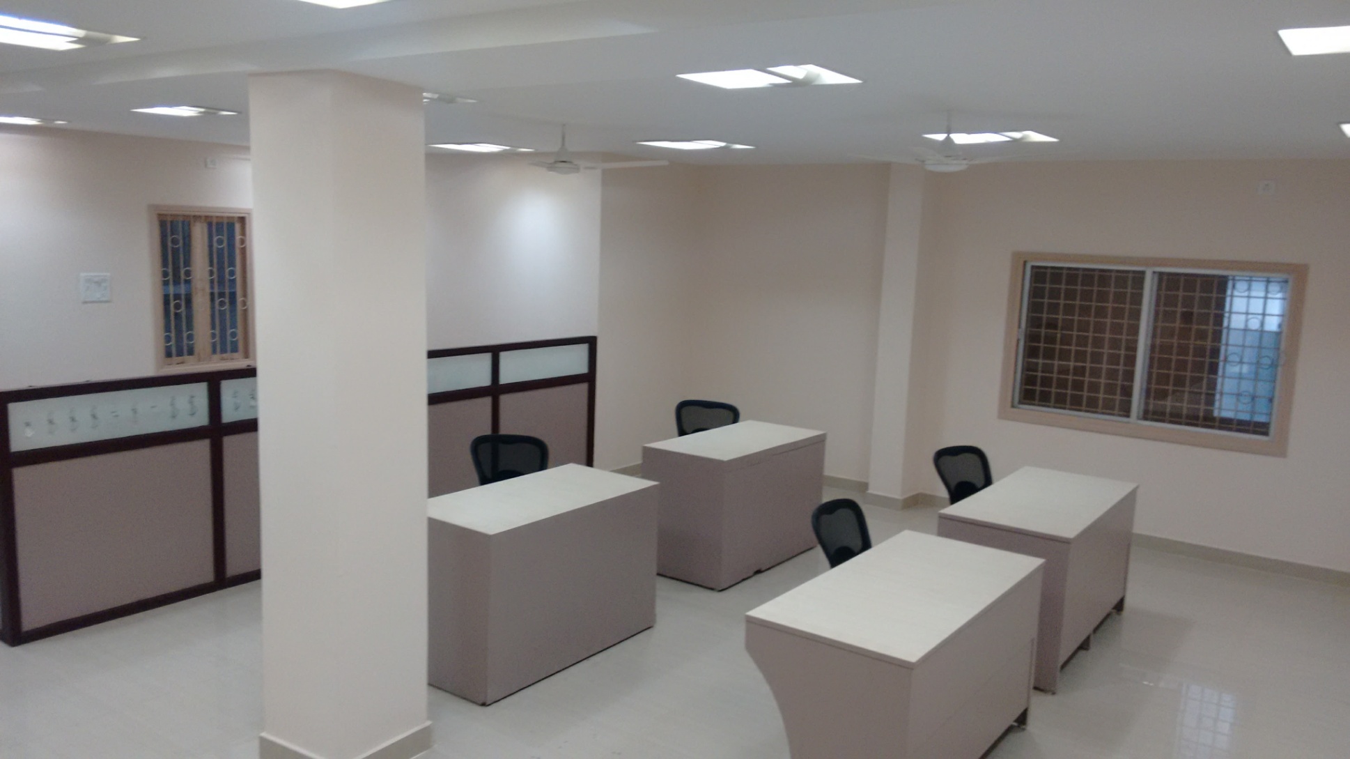 Rent Office/ Shop, 1400 sq ft carpet area, Furnished for rent @park lane Secuderabad