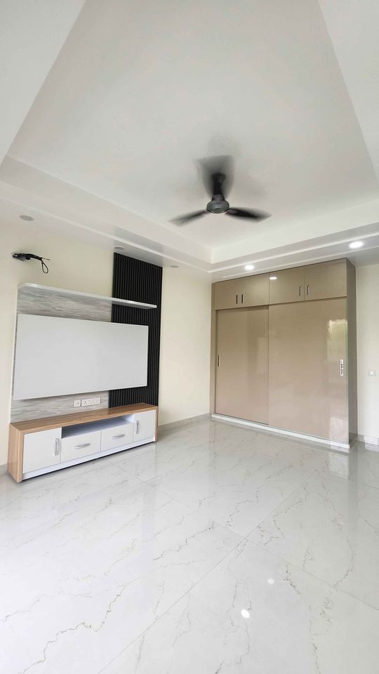 5+ Bed/ 5+ Bath Sell Apartment/ Flat; 4,500 sq. ft. carpet area; Ready To Move for sale @MALIBI TOWN SEC 47 Gurugram