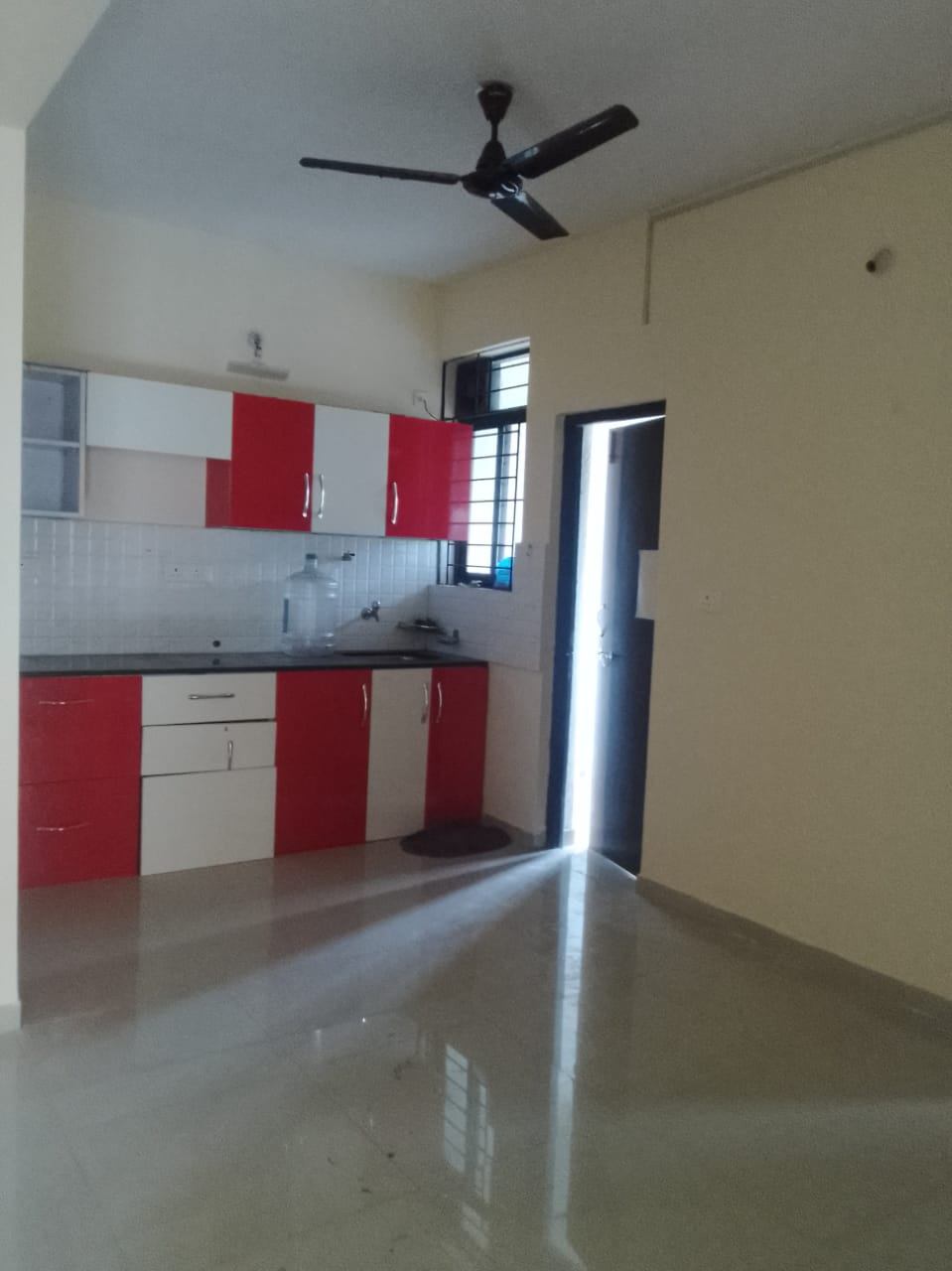 2 Bed/ 3 Bath Rent Apartment/ Flat; 1,200 sq. ft. carpet area, UnFurnished for rent @Akar Heights