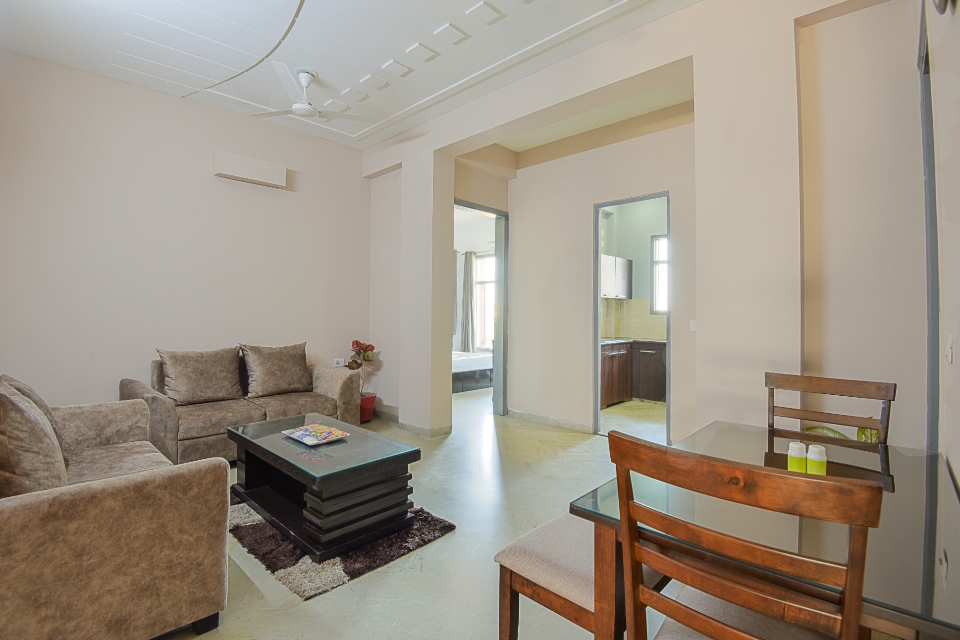 2 Bed/ 2 Bath Rent Apartment/ Flat; 650 sq. ft. carpet area, Furnished for rent @near Medanta