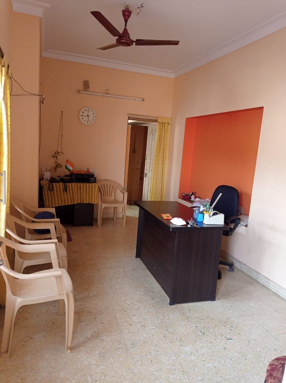 Rent Office/ Shop, 600 sq ft carpet area, Semi Furnished for rent @Arekere mico layout Bannerghatta road 