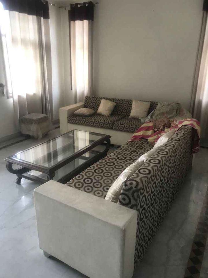 3 Bed/ 3 Bath Rent Apartment/ Flat, Furnished for rent @JP Cosmos sector 134 Noida