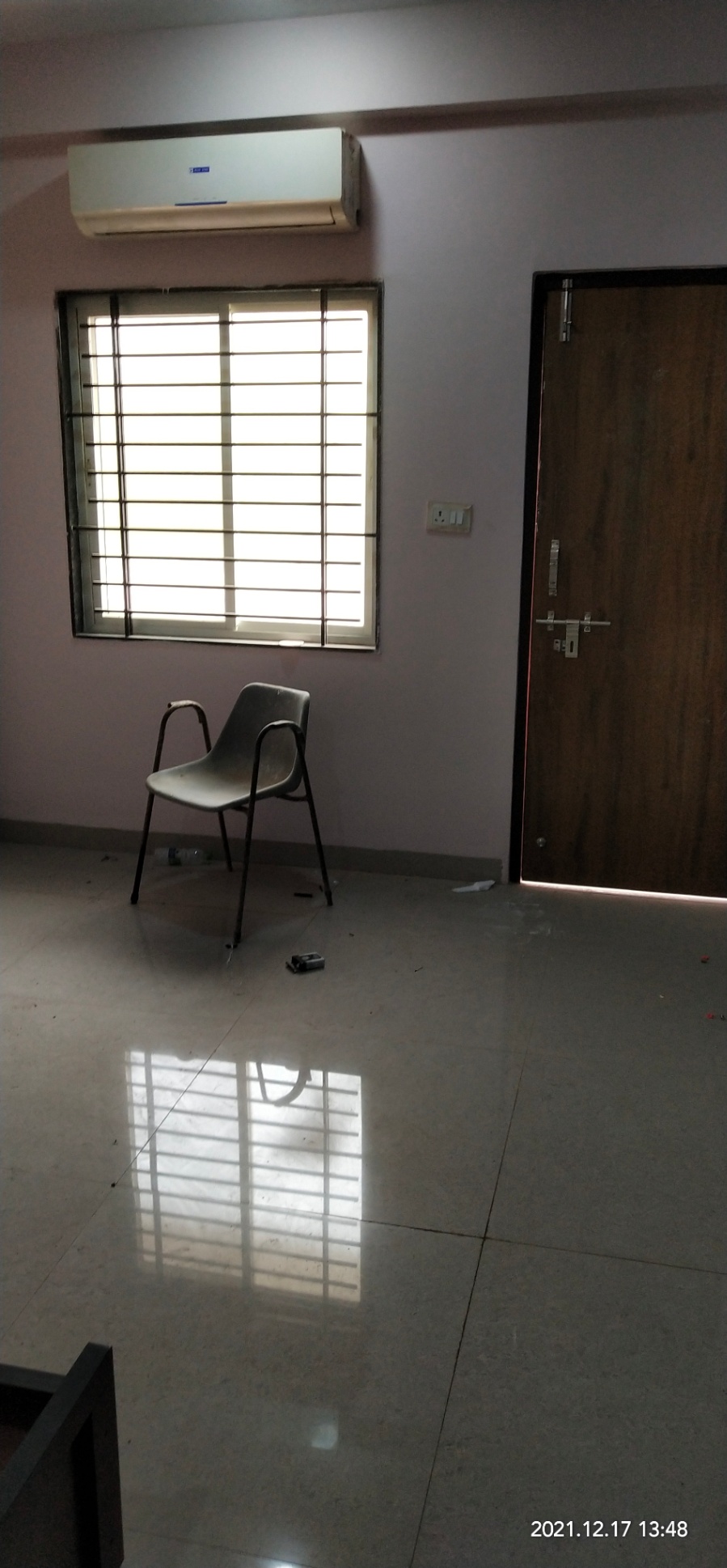 PG/ Roommate for rent @Geeta bhawan indore