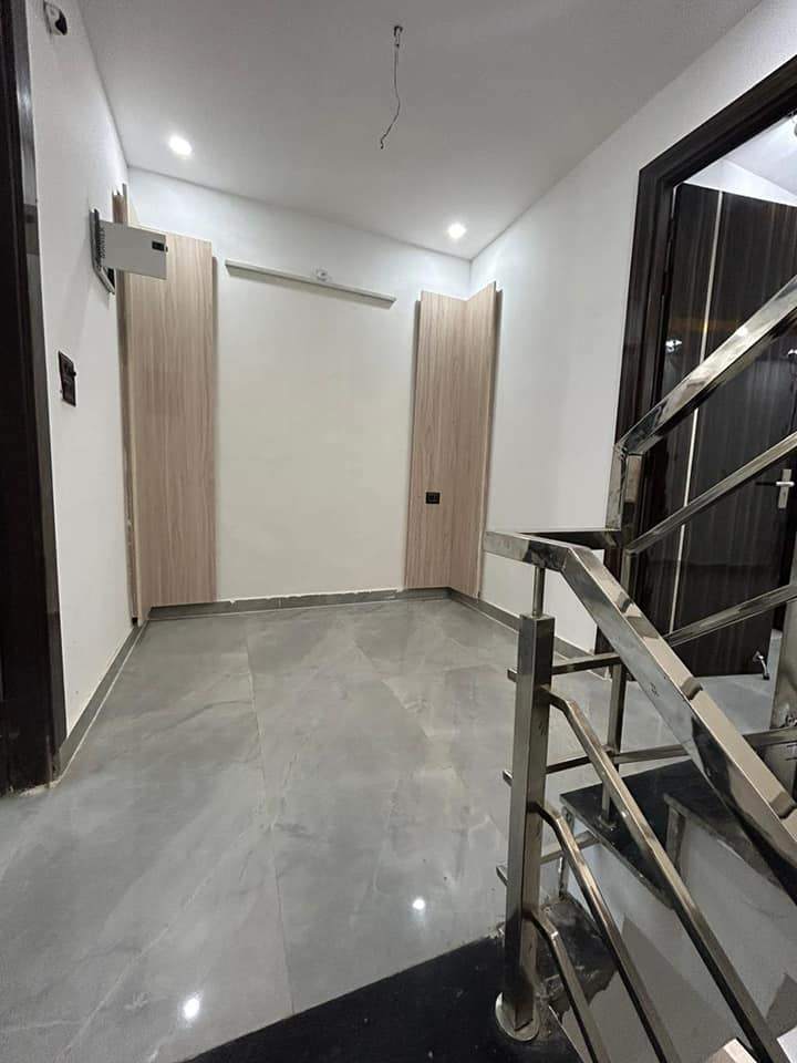 3 Bed/ 3 Bath Sell Apartment/ Flat; 1,650 sq. ft. carpet area; Ready To Move for sale @Sector 12, Noida Extension