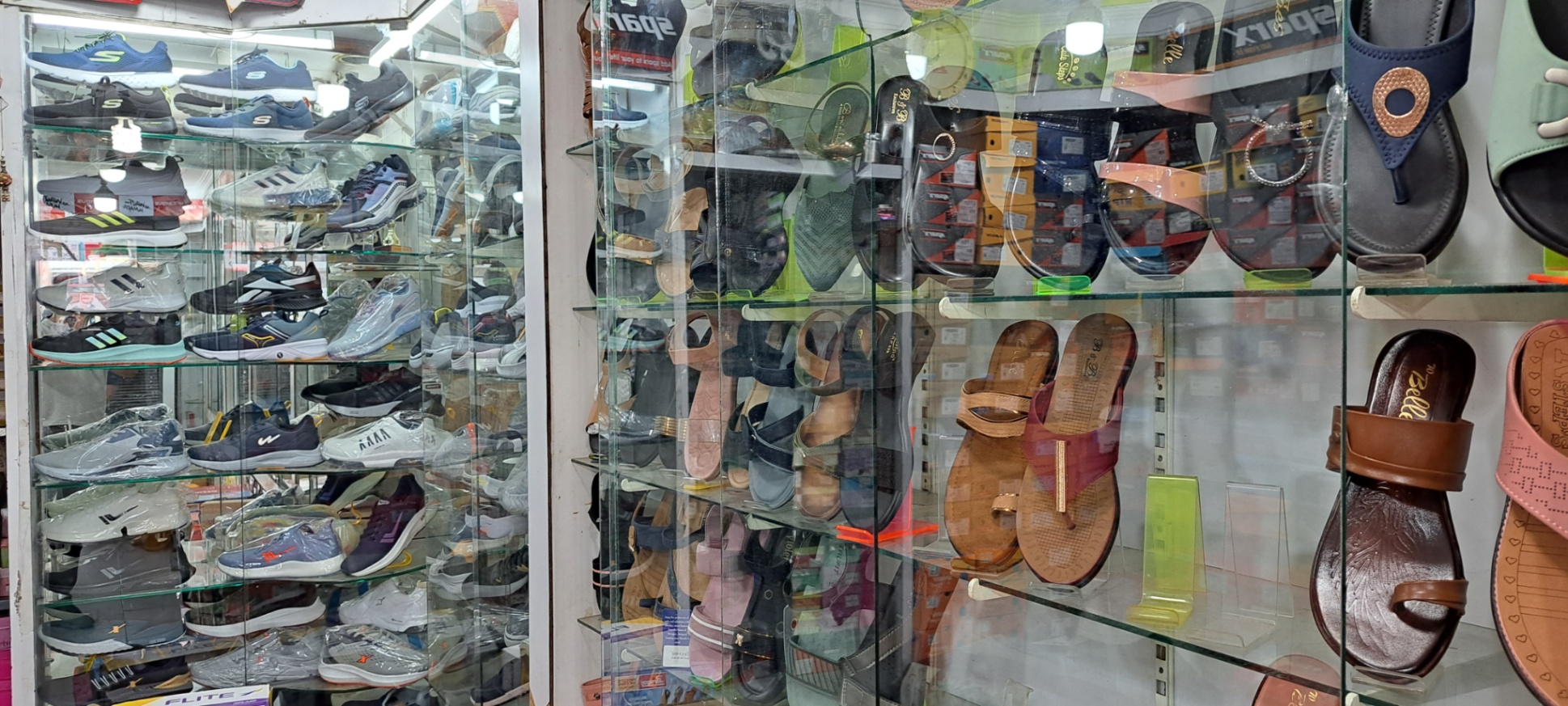 Boots, Casual Shoes, Dress Shoes, Ladies footwear, Gents footwear on sale